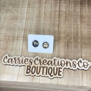 CarriesCreationsCo Gold and Black Round Stud Earrings